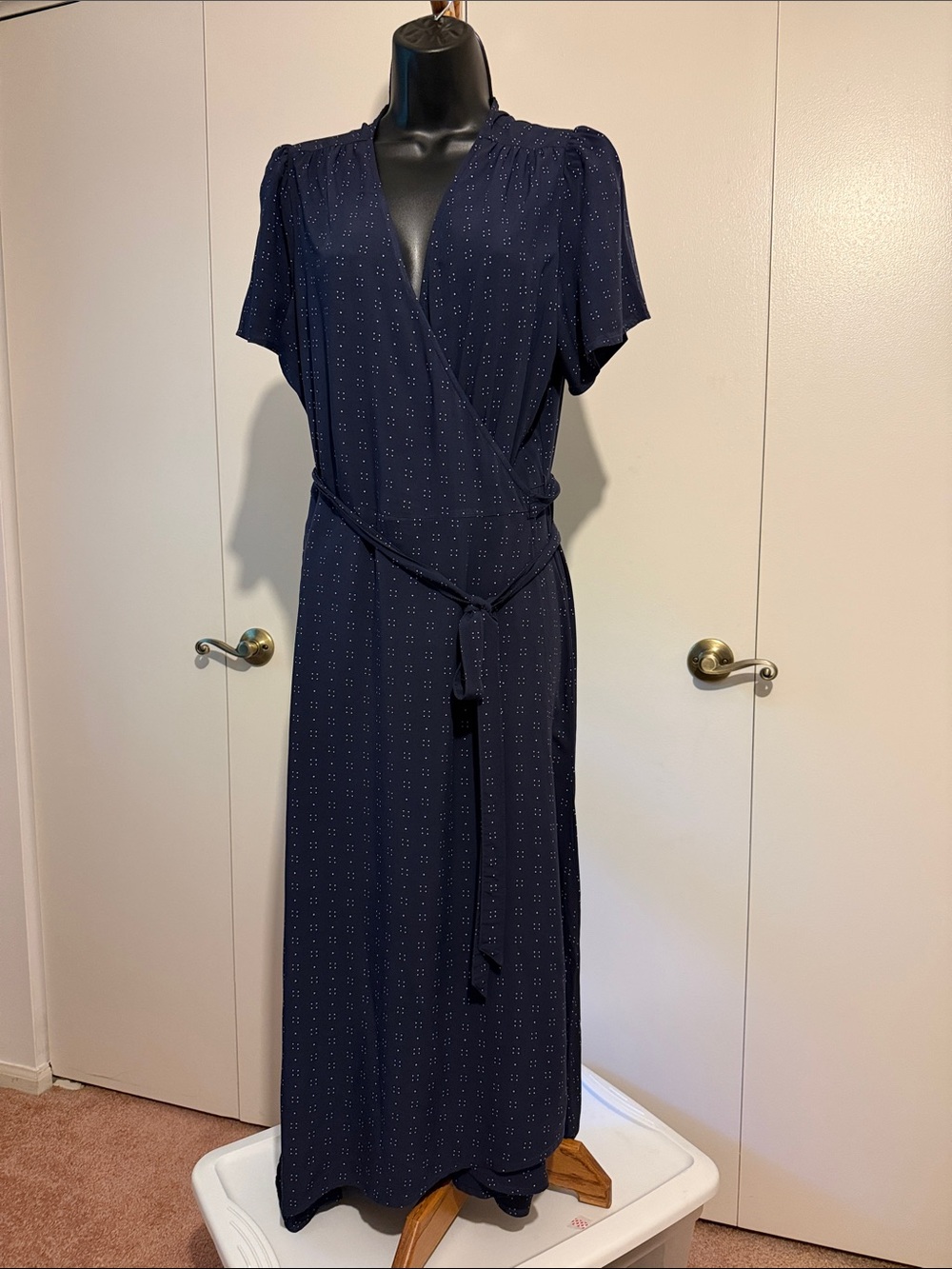 Wmn’s Navy Gap Wrap Maxi Dress with Tie Belt